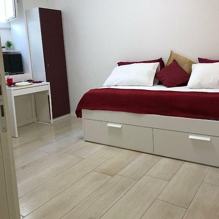 Fv Studios Riviera Naples Luaran gambar